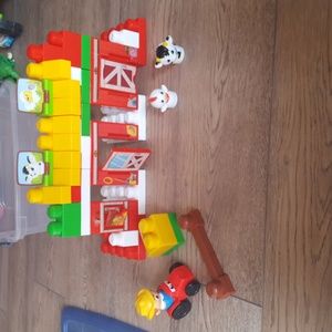 Mega Blocks farm set